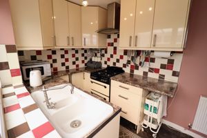 Kitchen- click for photo gallery